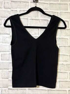Seven sisters Black V-Neck Ribbed Tank Top - Women- see measurement